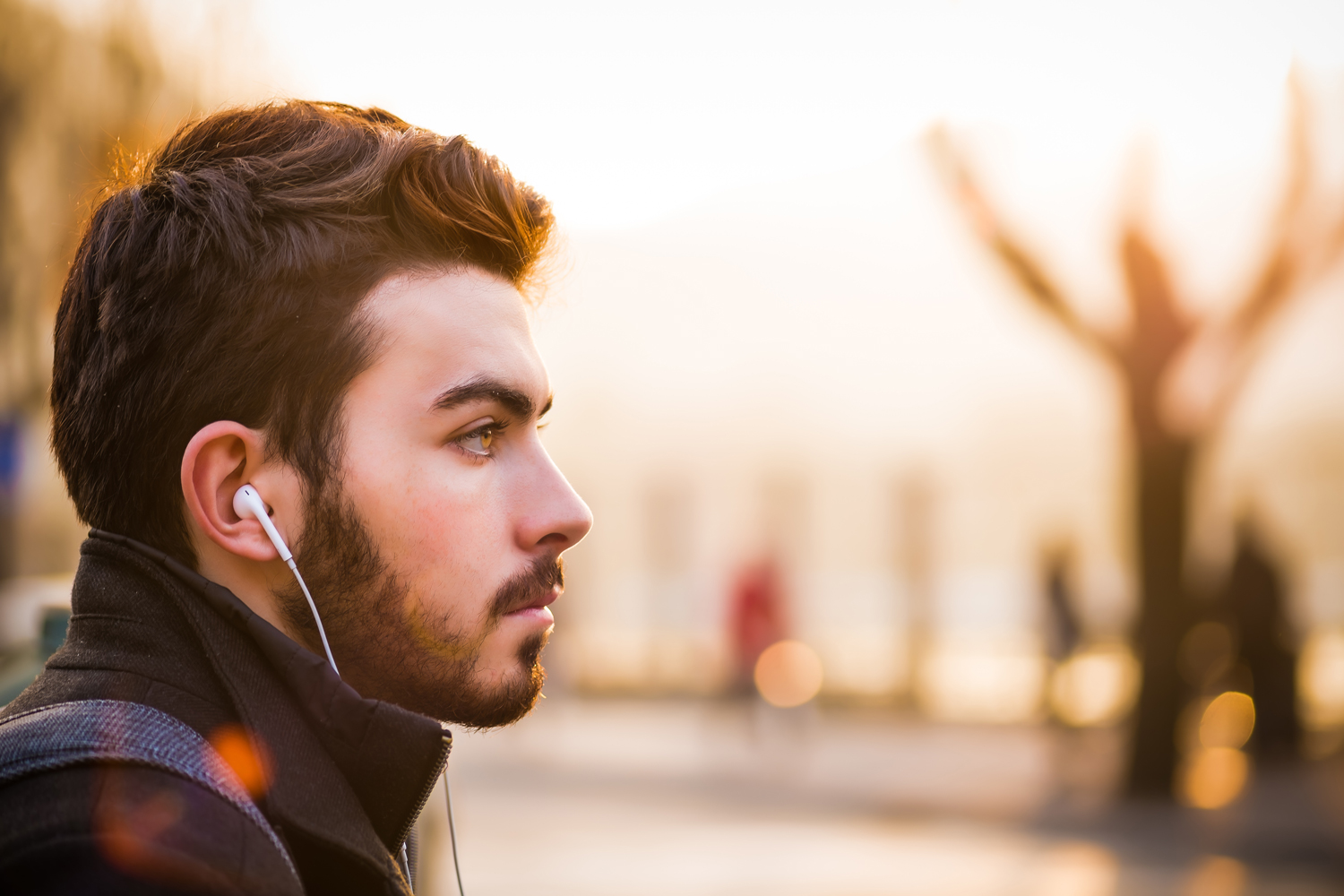 4 Ways Music Helps Listeners Cope With Life And Feel Understood
